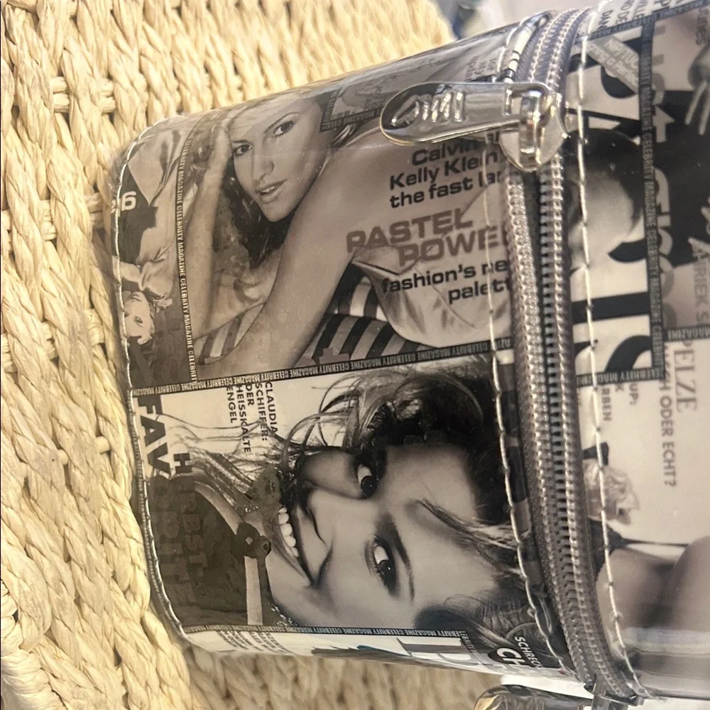 Paris Print Cosmetic Bag - Picture 4 of 8